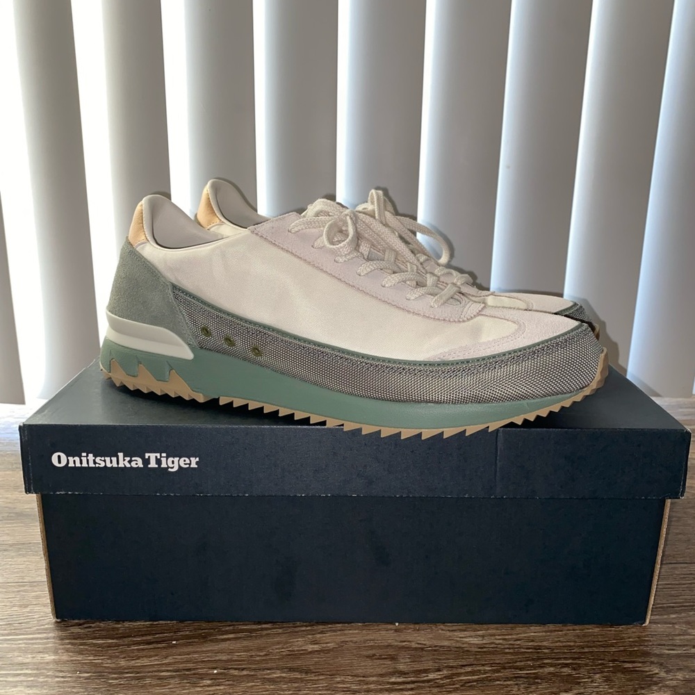 Onitsuka Tiger by Asics Men's White and Grey Shoes